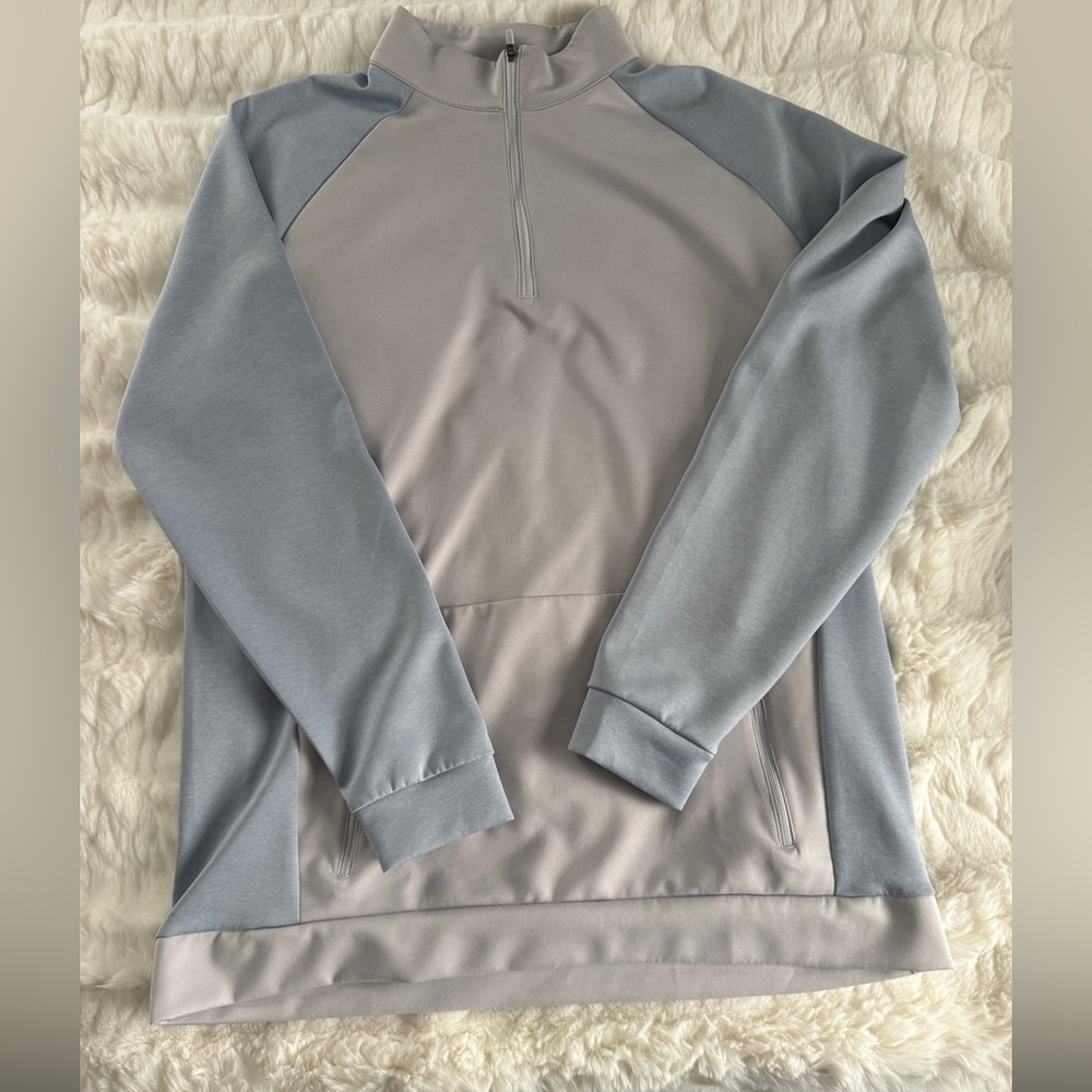 Mizzen+Main Light Gray and Pale Blue Quarter-Zip Pullover